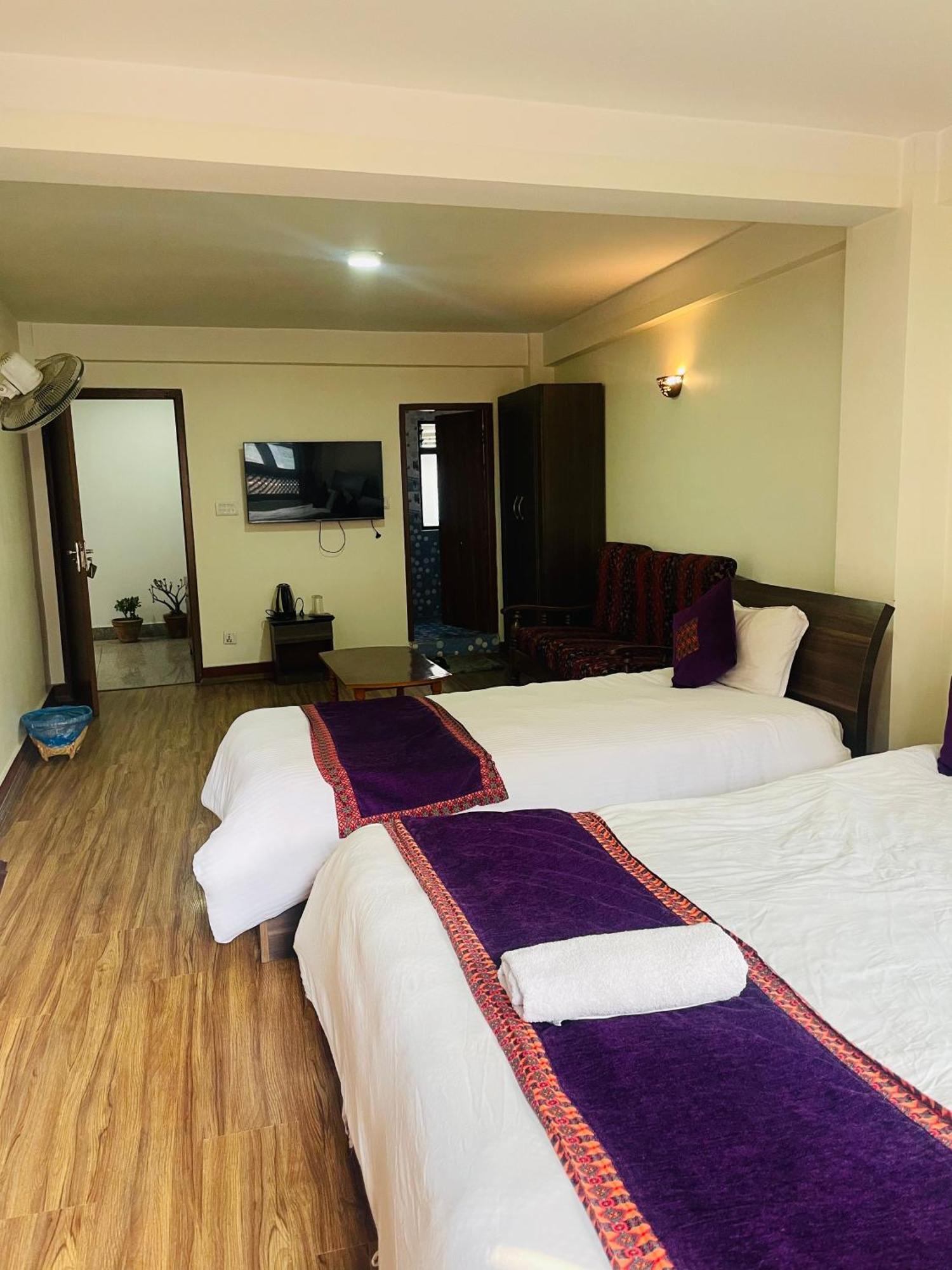 Hotel Bhaktapur Inn ภายนอก รูปภาพ