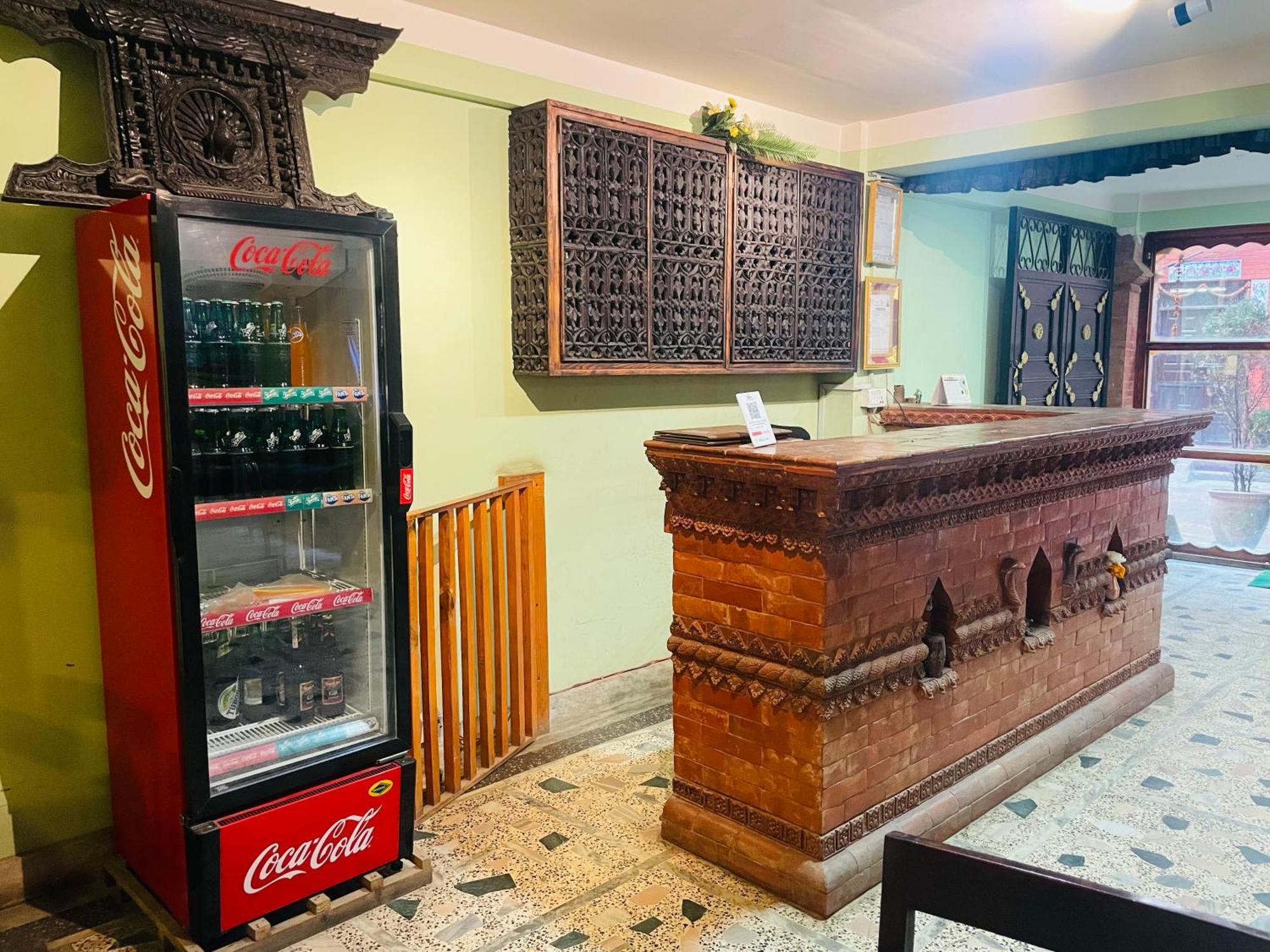 Hotel Bhaktapur Inn ภายนอก รูปภาพ
