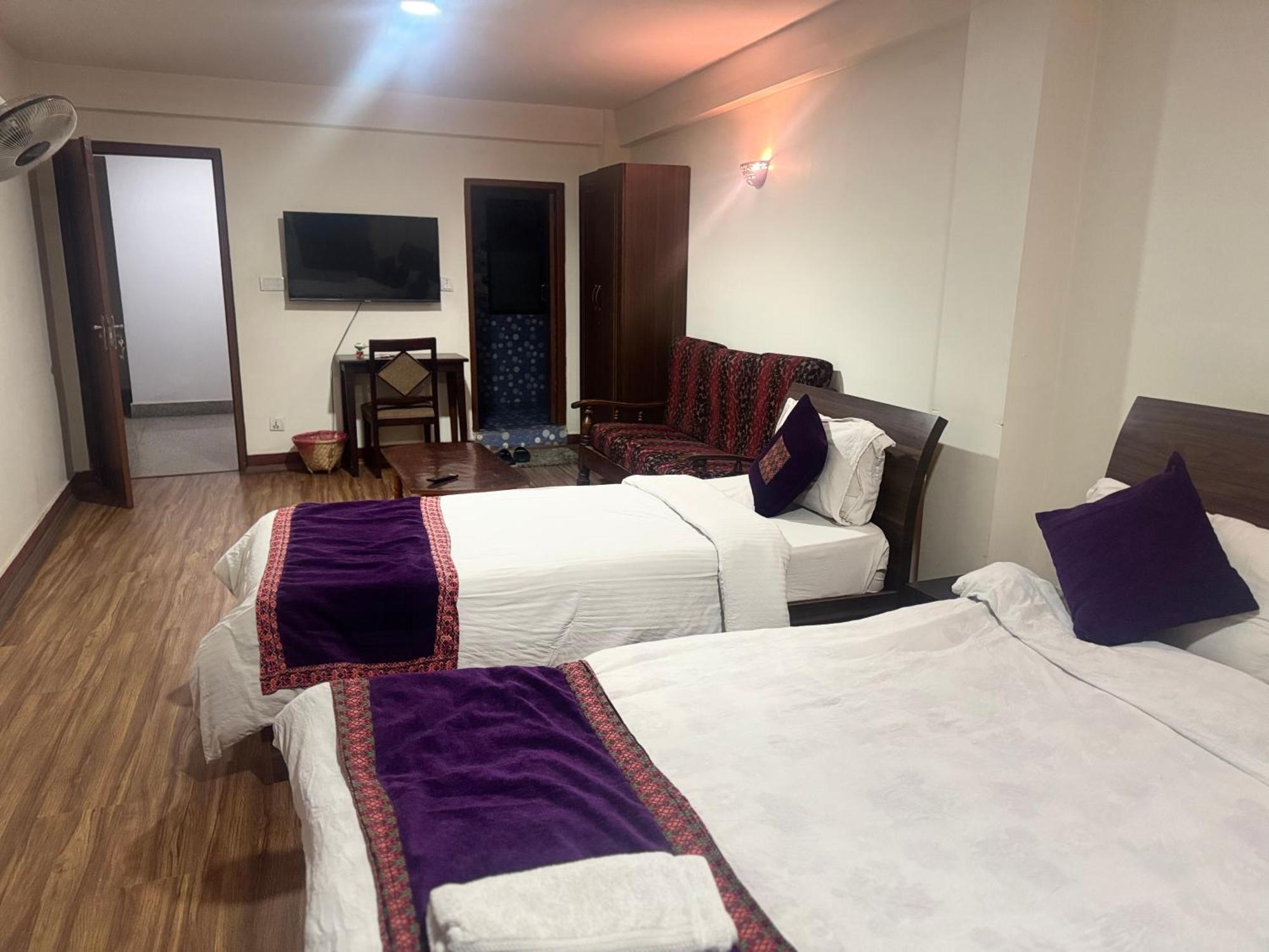 Hotel Bhaktapur Inn ภายนอก รูปภาพ
