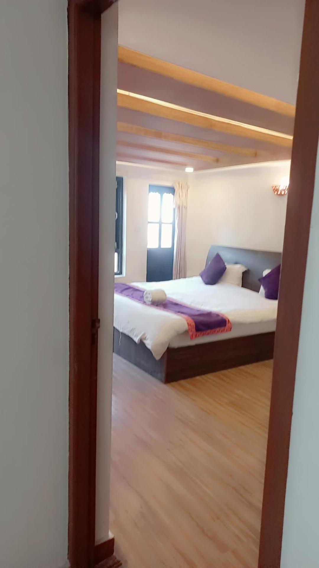 Hotel Bhaktapur Inn ภายนอก รูปภาพ
