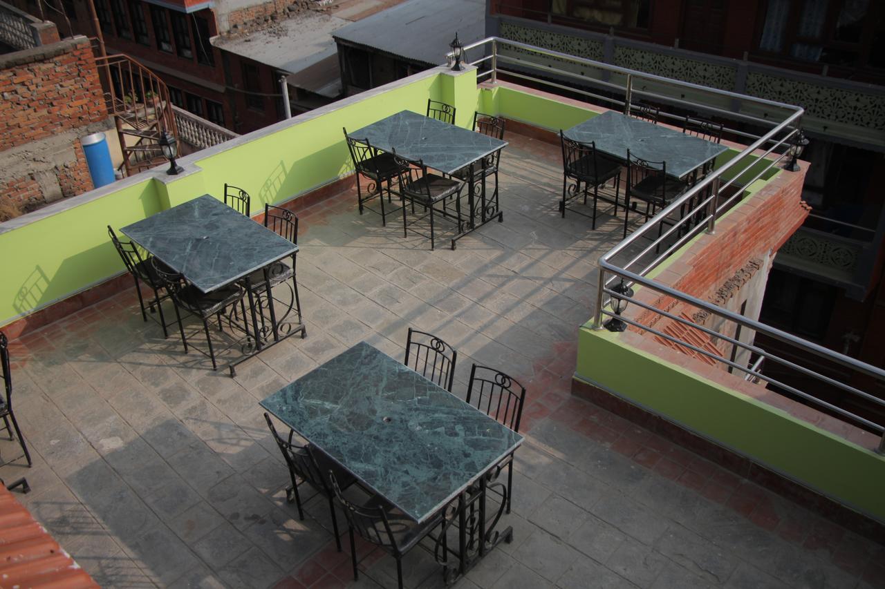 Hotel Bhaktapur Inn ภายนอก รูปภาพ