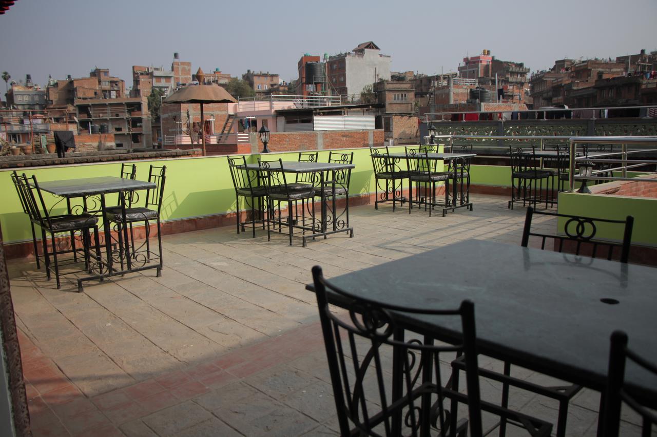 Hotel Bhaktapur Inn ภายนอก รูปภาพ